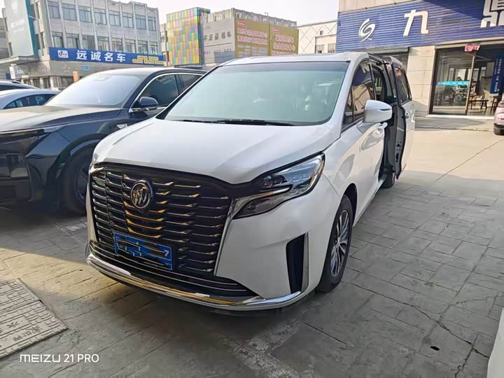 Фото 1 - Buick GL8 ES