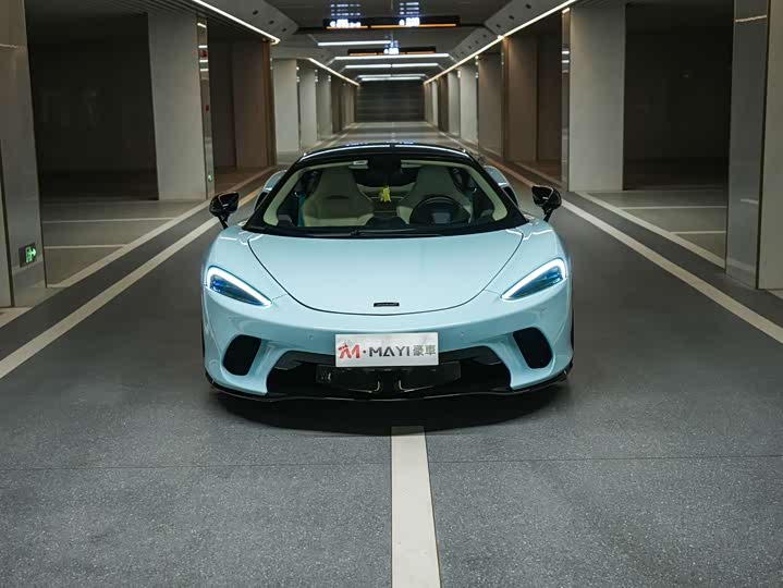 Фото 3 - McLaren GT