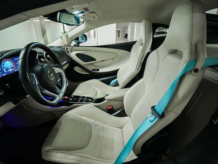 Фото 7 - McLaren GT