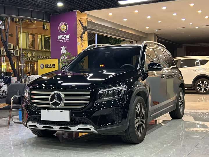 Фото 1 - Mercedes-Benz GLB-Class