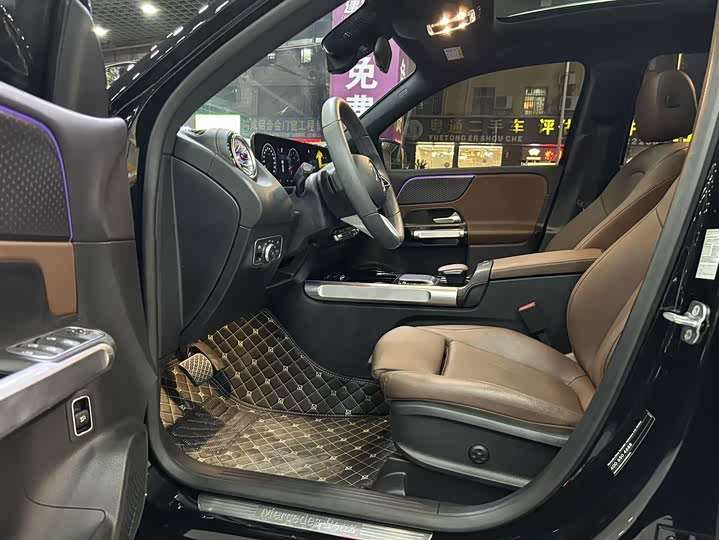 Фото 6 - Mercedes-Benz GLB-Class