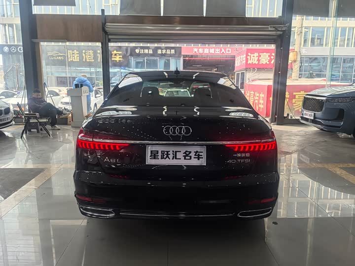 Фото 4 - Audi A6L