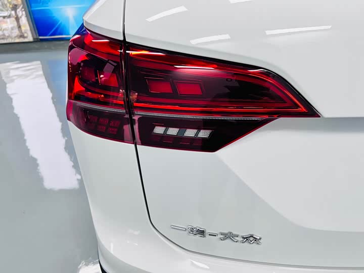 Фото 10 - Volkswagen Tayron