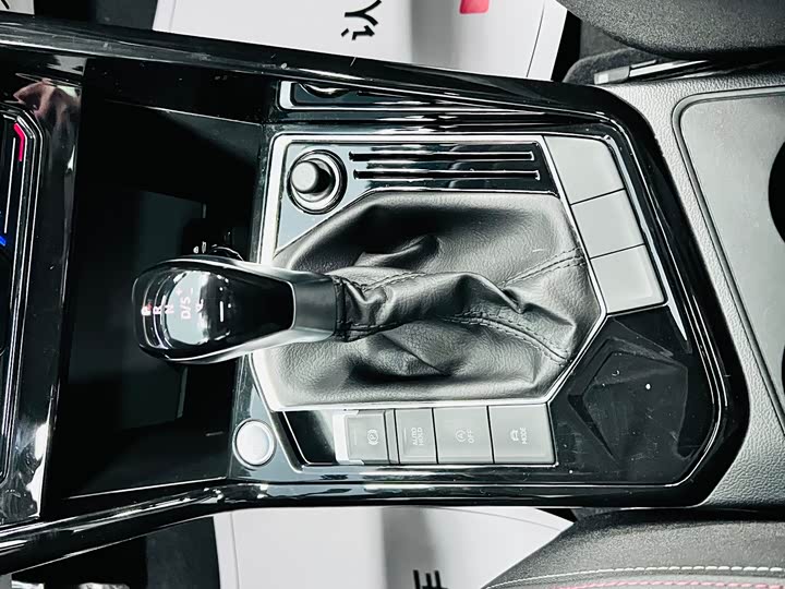 Фото 17 - Volkswagen Tayron