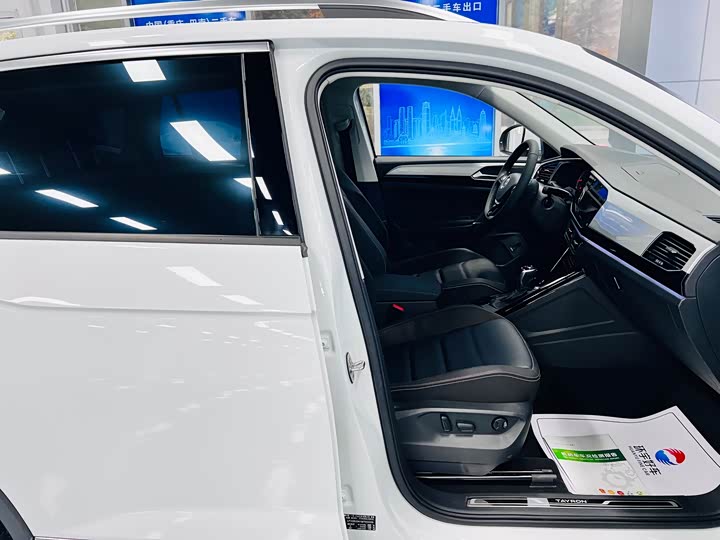 Фото 26 - Volkswagen Tayron