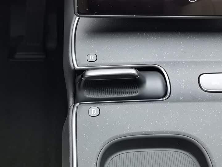 Фото 13 - Nio ET5T