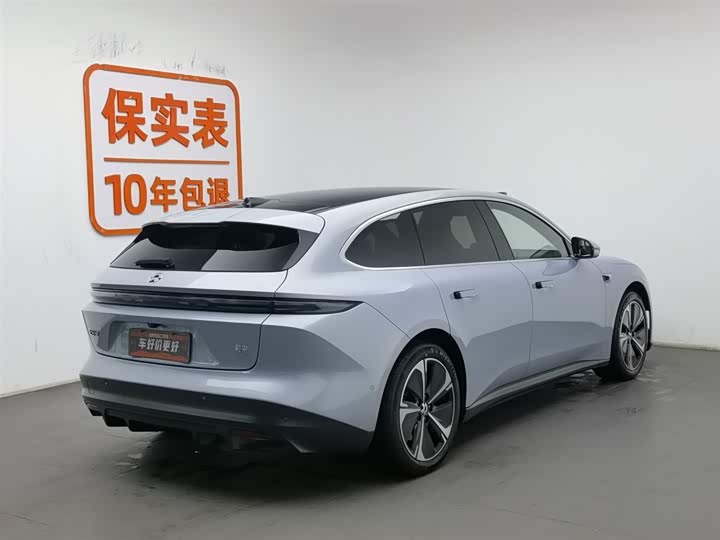 Фото 2 - Nio ET5T