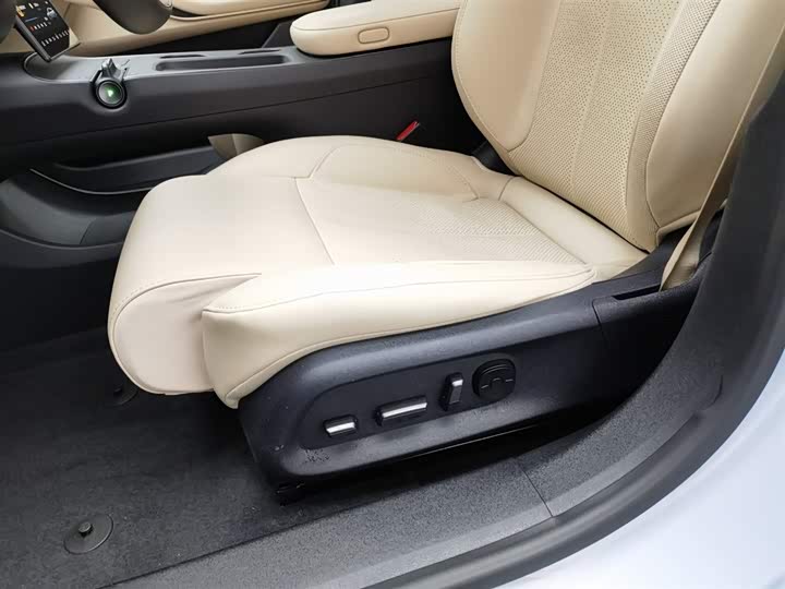 Фото 20 - Nio ET5T