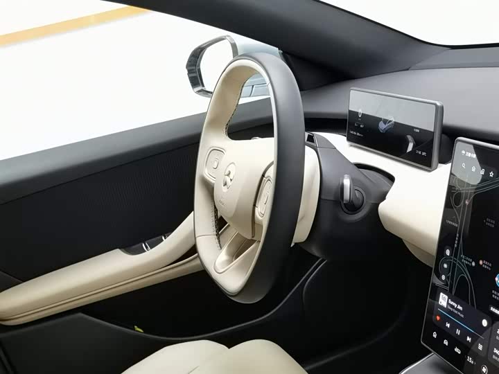 Фото 22 - Nio ET5T