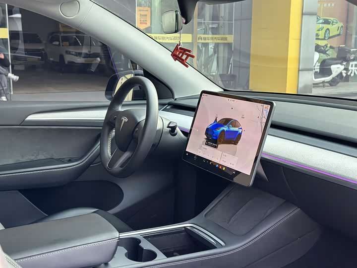 Фото 11 - Tesla Model Y