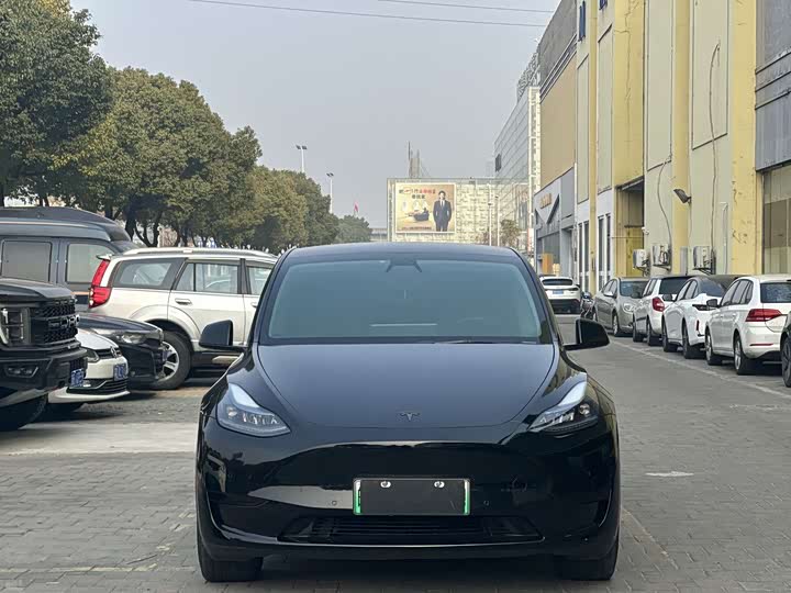 Фото 2 - Tesla Model Y