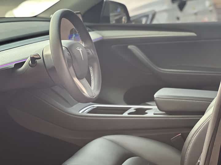 Фото 6 - Tesla Model Y