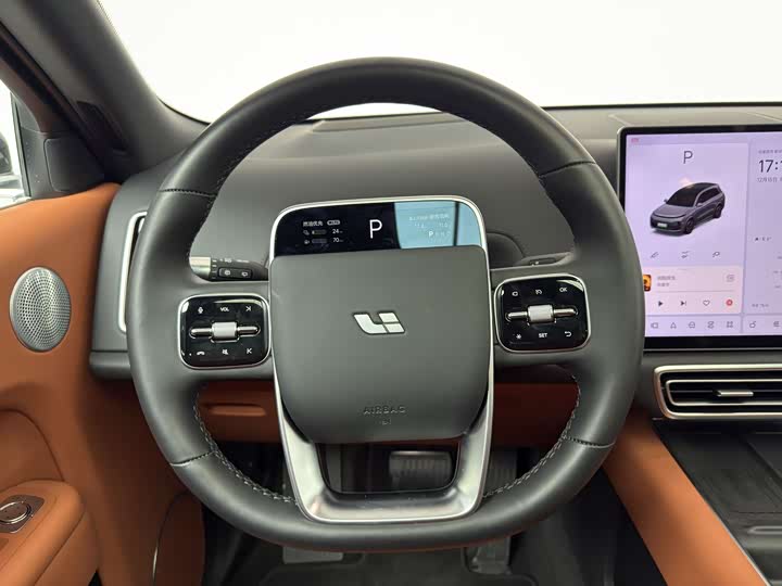 Фото 10 - LiXiang L8