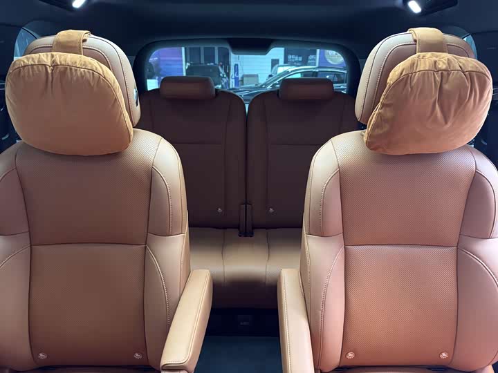 Фото 11 - LiXiang L8