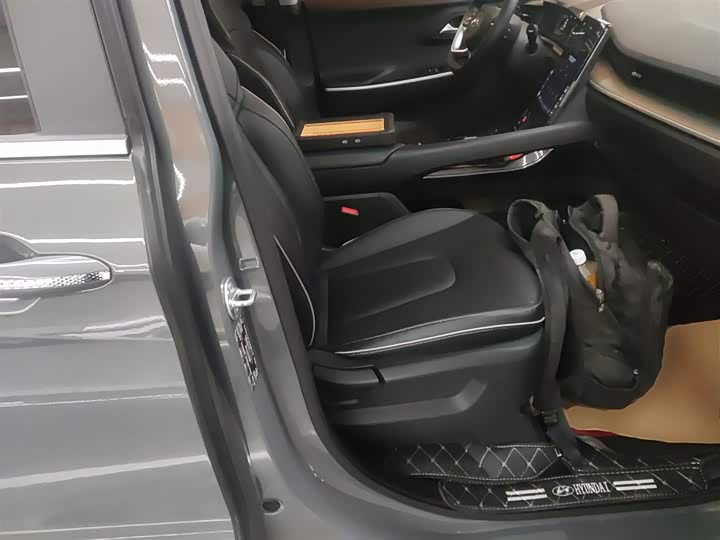 Фото 25 - Hyundai Custo