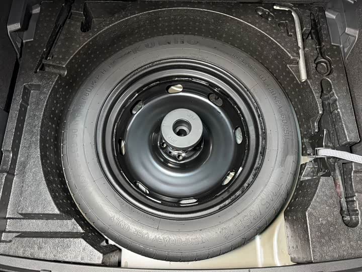 Фото 13 - Volkswagen Tayron