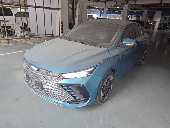 Фото 1 - Geely Emgrand L Hi·P Hybrid