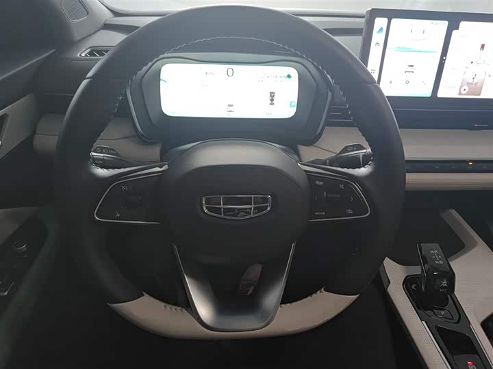 Фото 11 - Geely Emgrand L Hi·P Hybrid