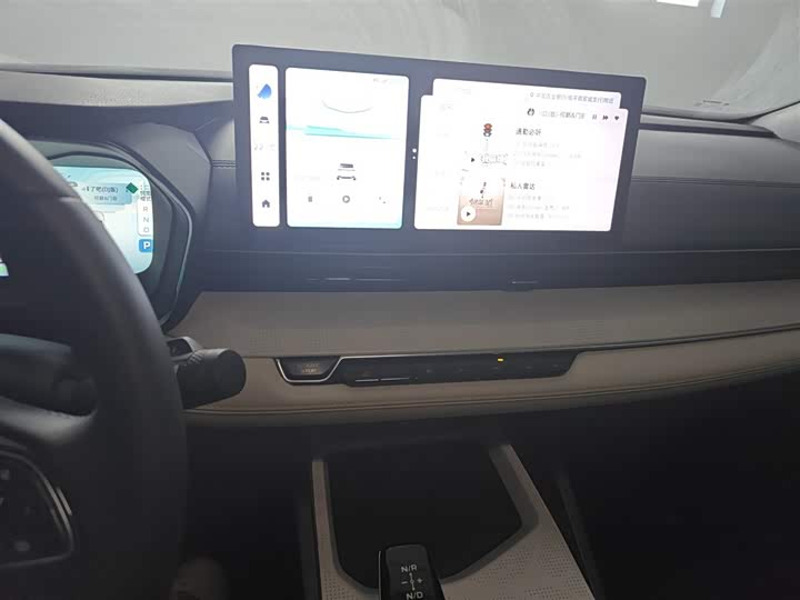 Фото 13 - Geely Emgrand L Hi·P Hybrid