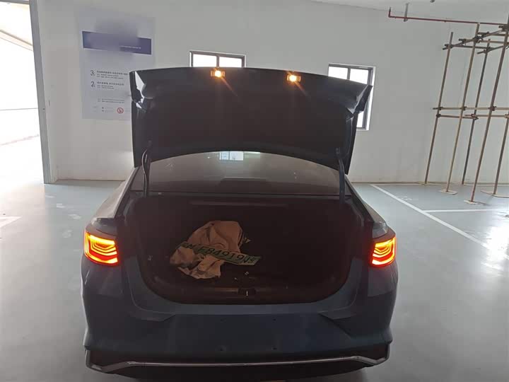 Фото 19 - Geely Emgrand L Hi·P Hybrid