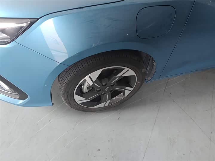 Фото 23 - Geely Emgrand L Hi·P Hybrid