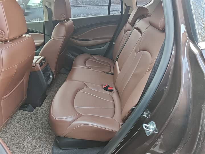 Фото 17 - Buick Envision Plus