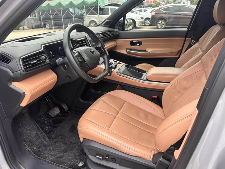 Фото 4 - Nio ES8