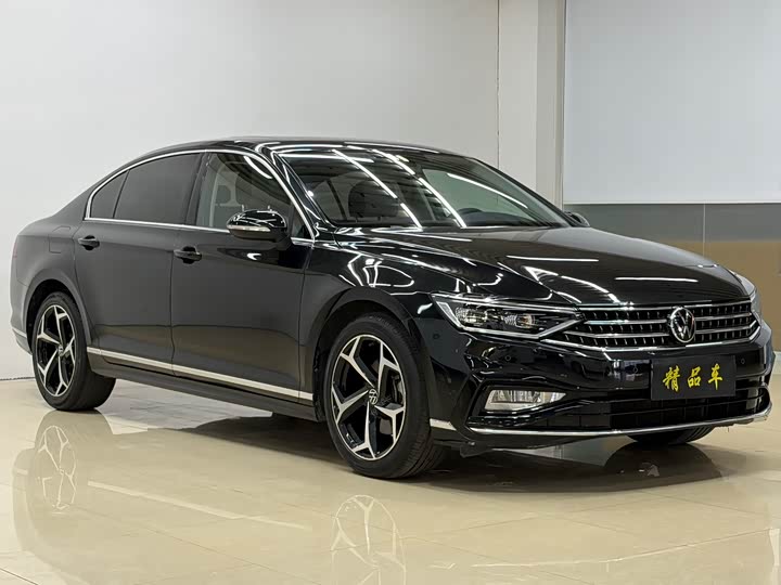 Фото 1 - Volkswagen Magotan