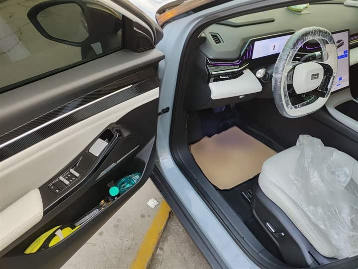 Фото 16 - Geely Galaxy L6