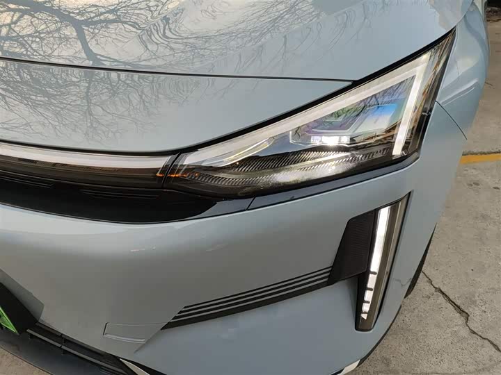 Фото 24 - Geely Galaxy L6