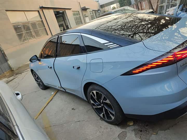 Фото 5 - Geely Galaxy L6