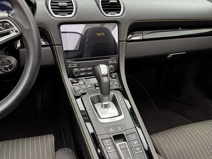 Фото 4 - Porsche 718