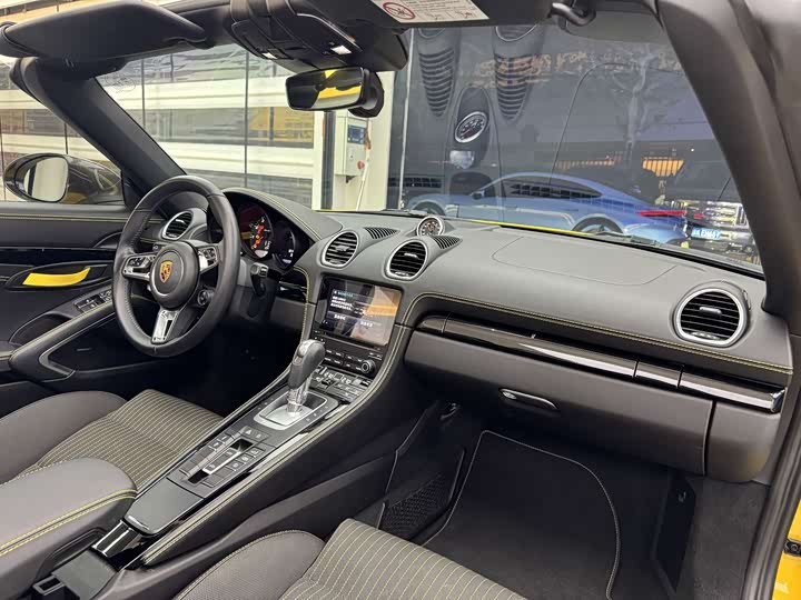 Фото 7 - Porsche 718