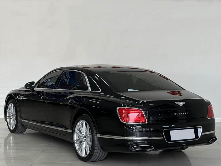 Фото 20 - Bentley Flying Spur