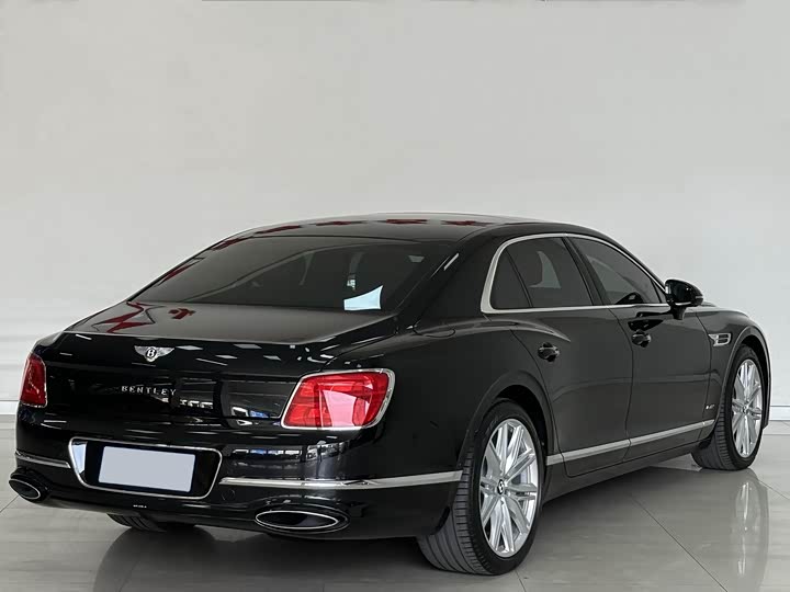 Фото 22 - Bentley Flying Spur