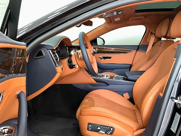 Фото 4 - Bentley Flying Spur