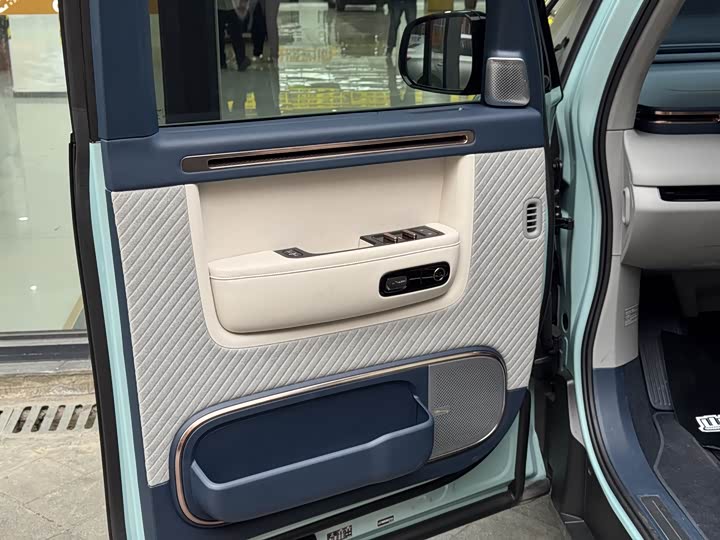 Фото 10 - Zeekr Mix