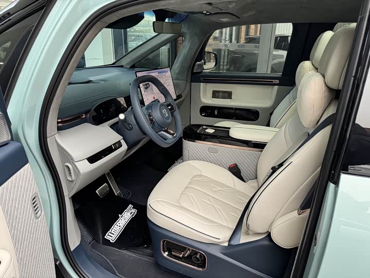 Фото 6 - Zeekr Mix