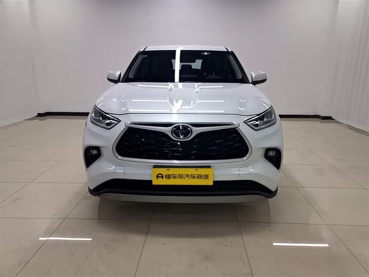 Фото 3 - Toyota Highlander