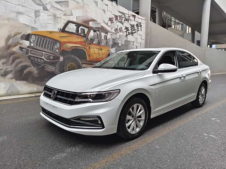 Фото 1 - Volkswagen Bora