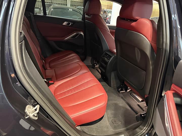 Фото 17 - BMW X6