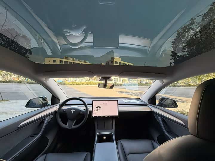 Фото 7 - Tesla Model Y