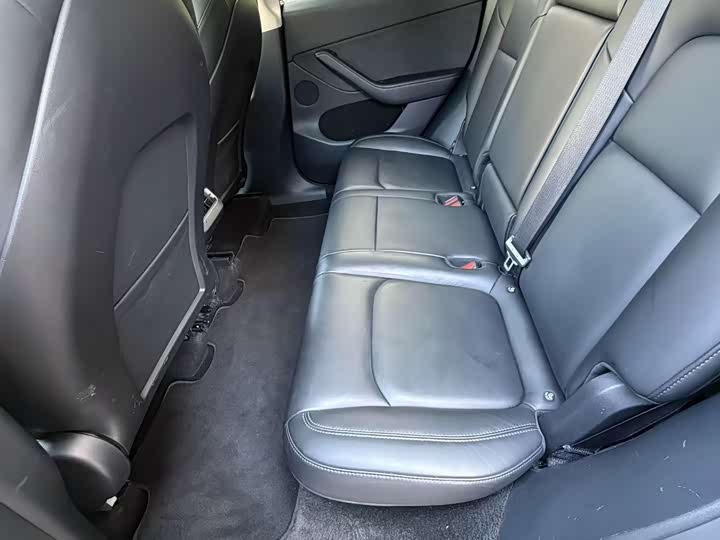 Фото 9 - Tesla Model Y