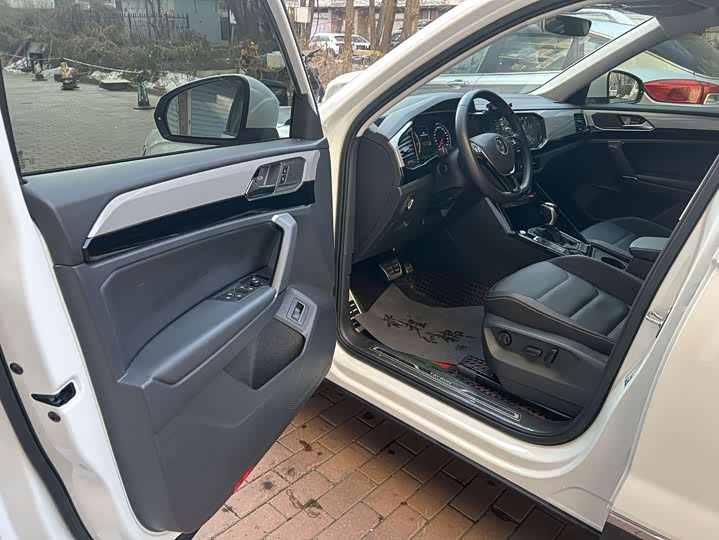 Фото 10 - Volkswagen Tayron