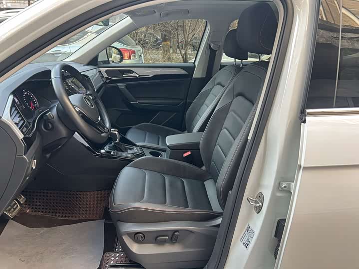 Фото 11 - Volkswagen Tayron