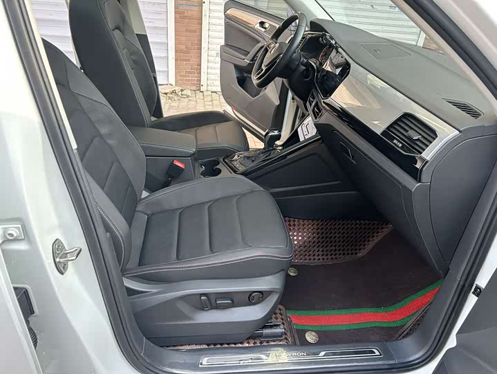 Фото 16 - Volkswagen Tayron