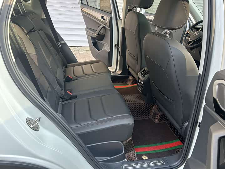 Фото 18 - Volkswagen Tayron