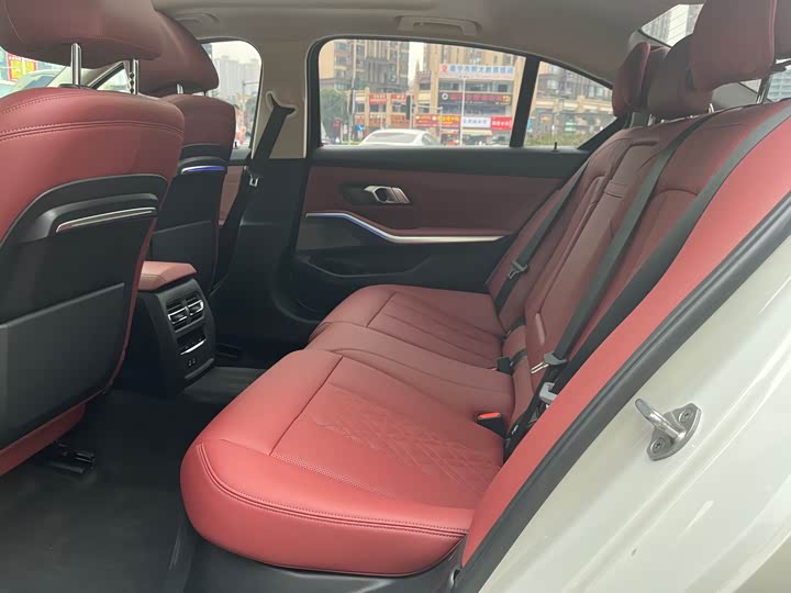 Фото 12 - BMW 3 Series