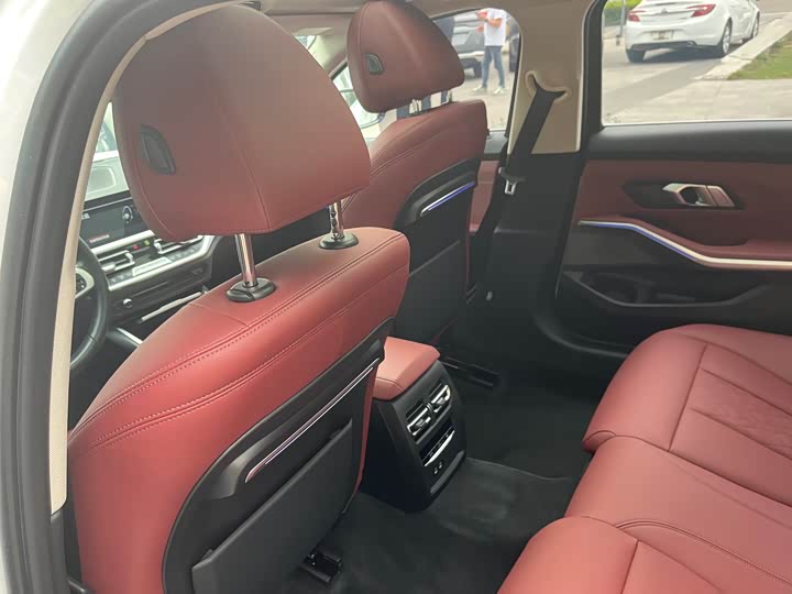 Фото 13 - BMW 3 Series