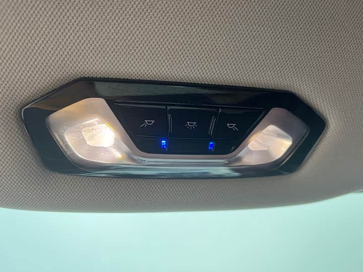 Фото 21 - BMW 3 Series